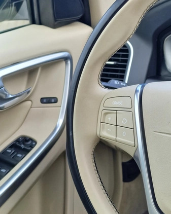 Volvo XC 60 cena 67000 przebieg: 165010, rok produkcji 2014 z Nowa Dęba małe 277